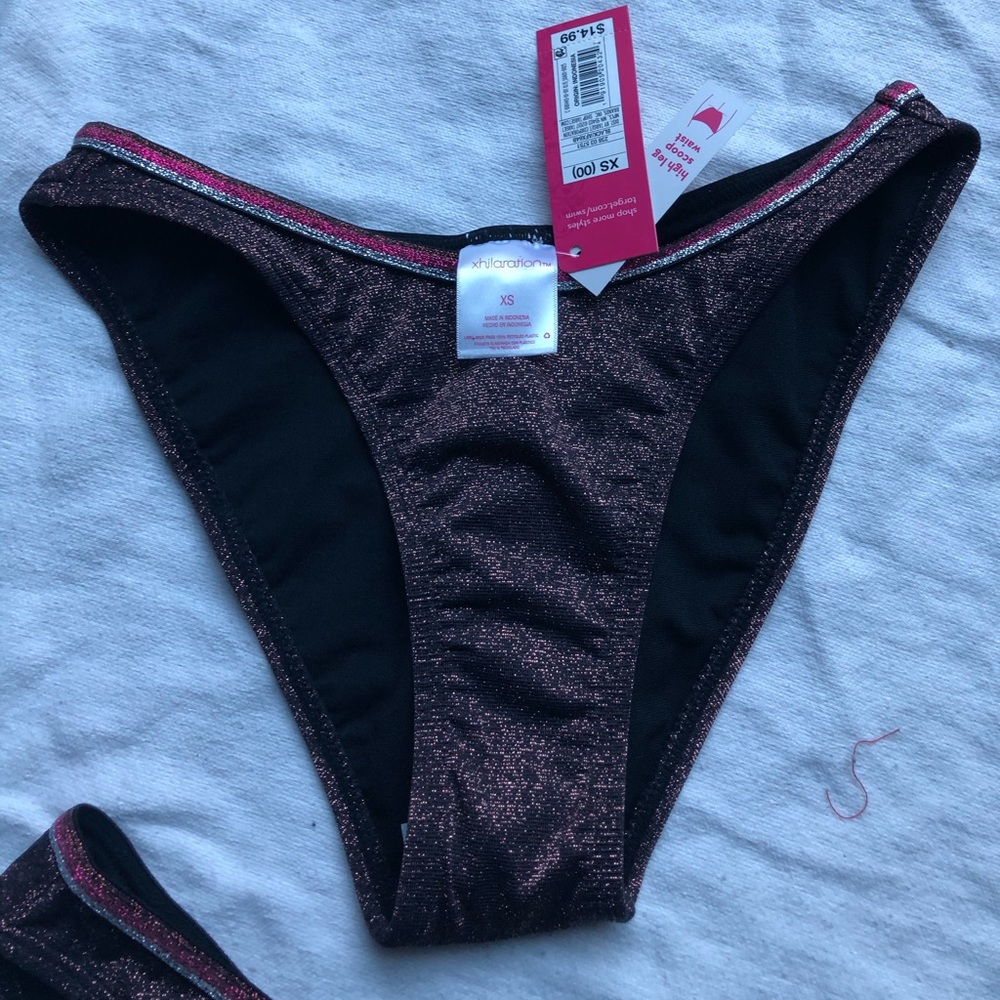 Women’s swimming bottoms